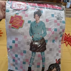 EUC Women's Venellope Costume XL - Wreck it Ralph